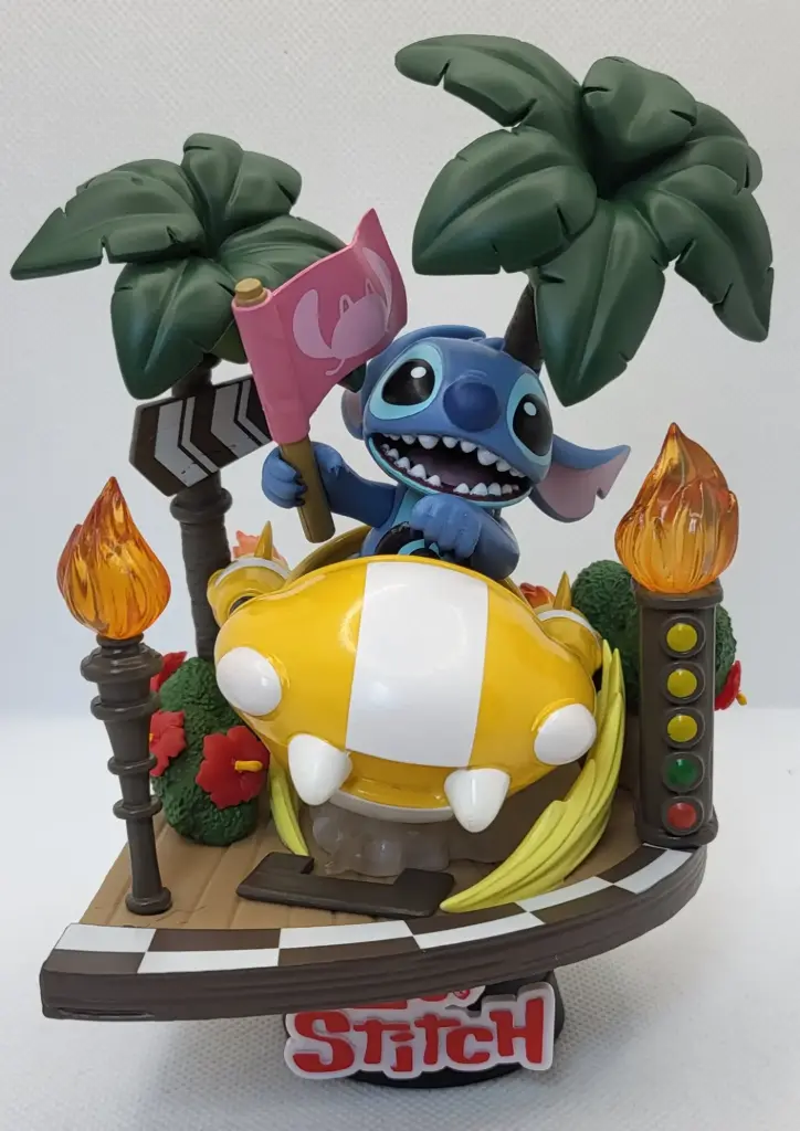 Stitch en voiture !